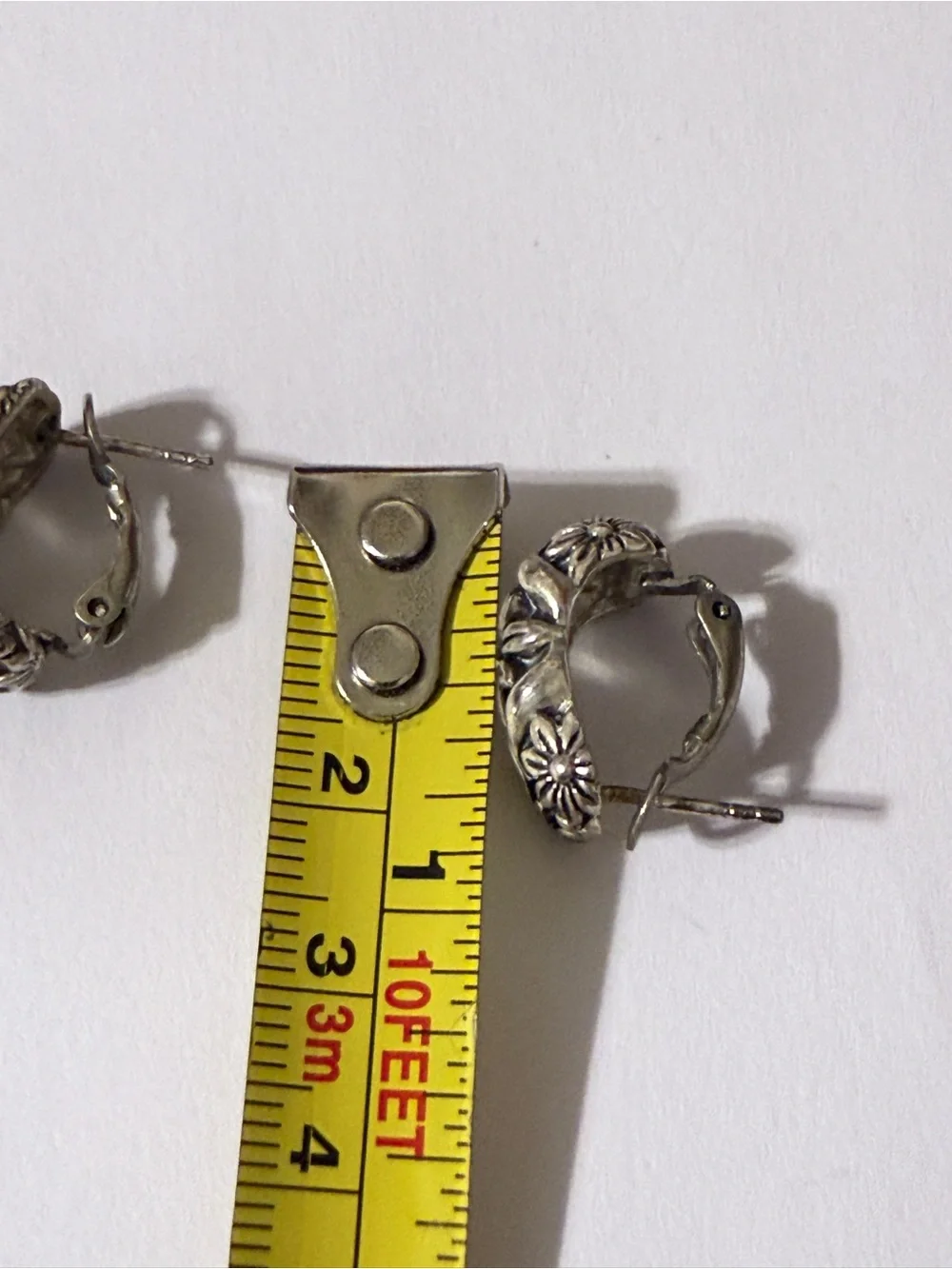 Vintage Roman & Sunstone SU 925 Sterling Silver Floral Huggie Hoop Earrings
